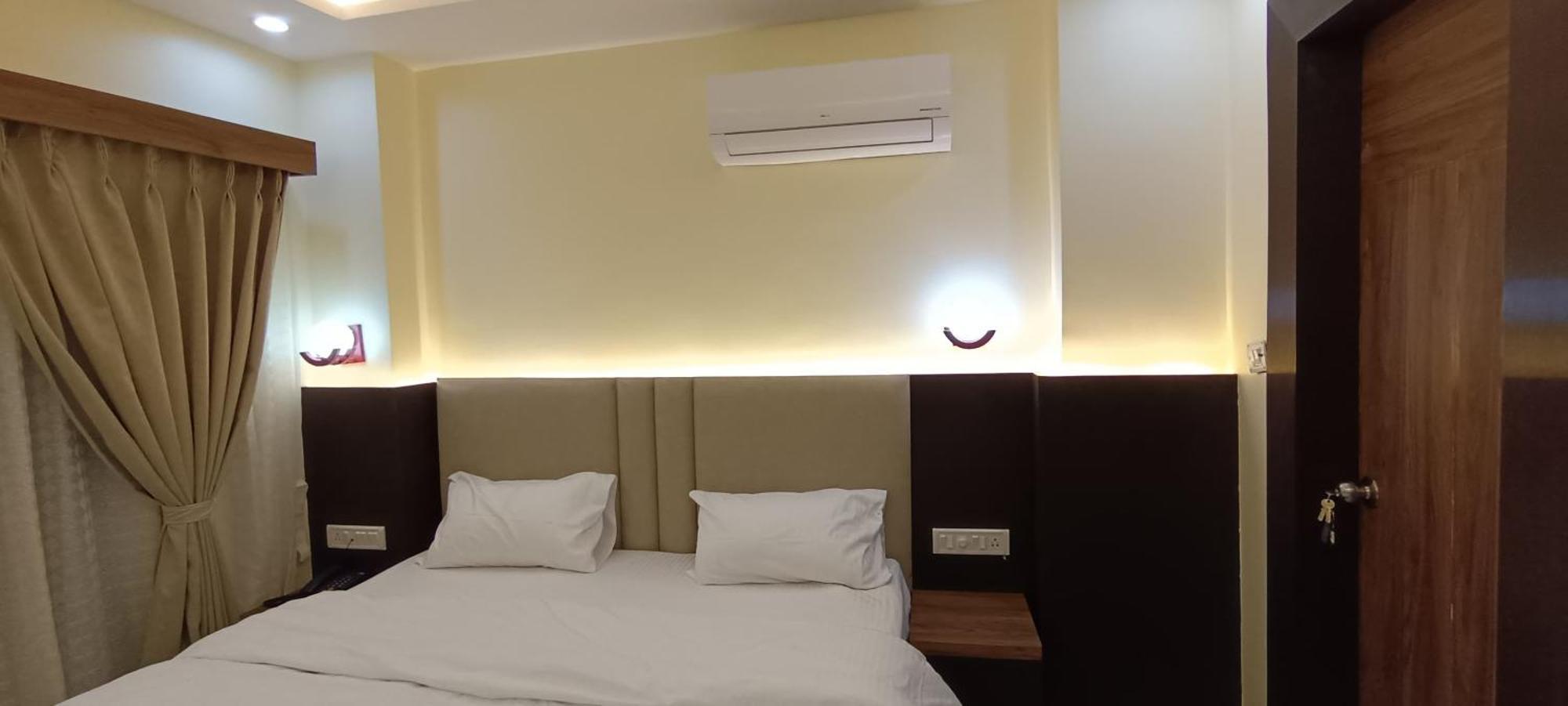 The Banaras Hotel バラナシ エクステリア 写真